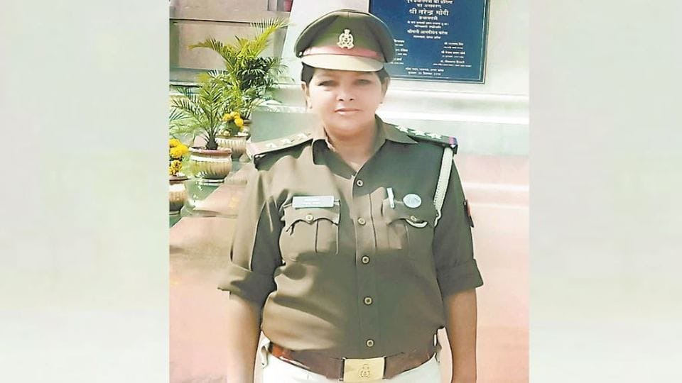Ssp agra big Action Against Inspector Ranjana Sachan In Brain hemorrhage to  agent