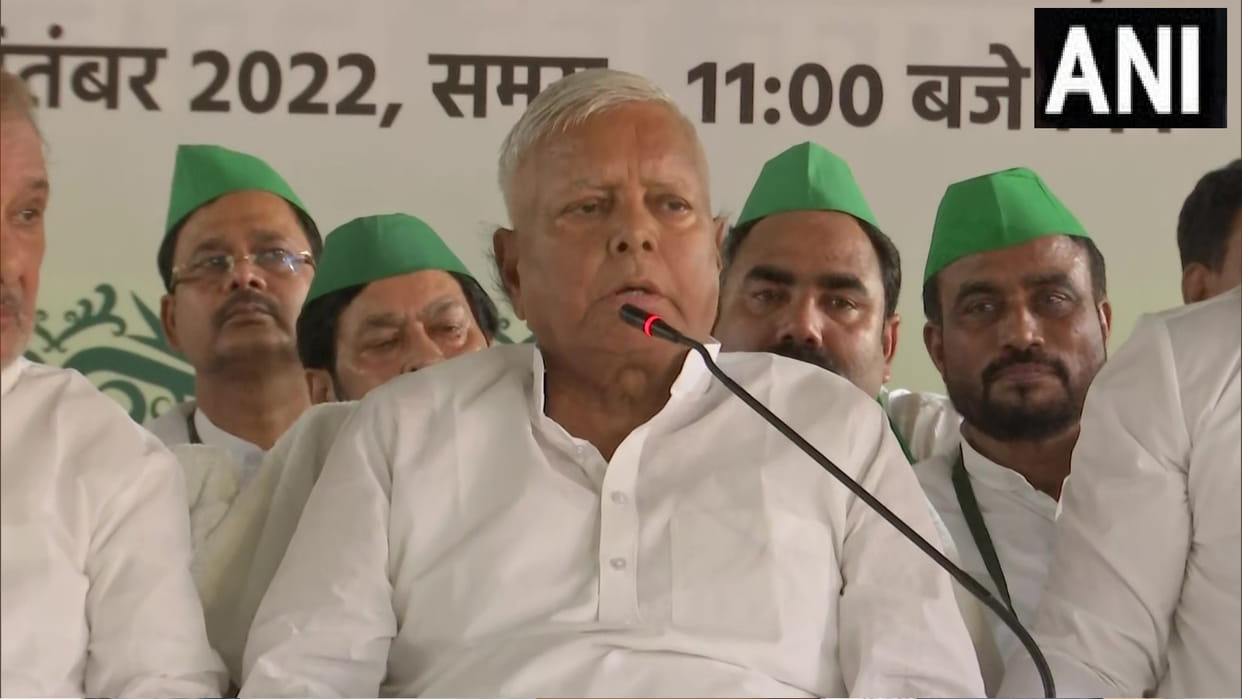 Lalu Prasad Yadav Delhi Visit Nitish Kumar Meets Congress Chief Sonia Gandhi trying to unite the opposition