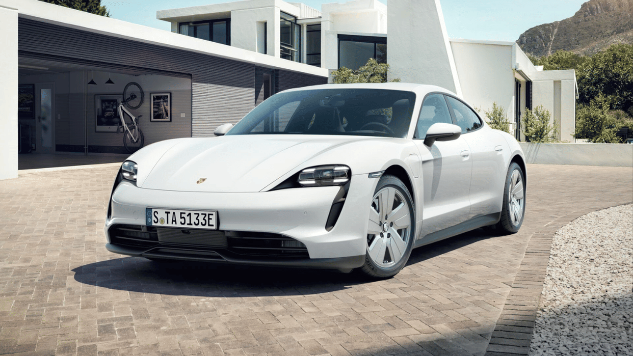 These luxury cars and SUVs were in demand in August, know which company sold how many cars