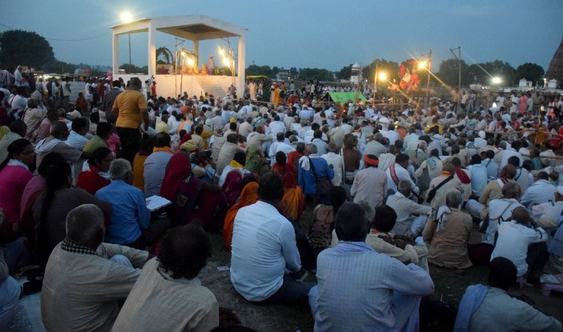Anarchists beat up soldiers and PRD jawans during Ramlila in Chitrakoot