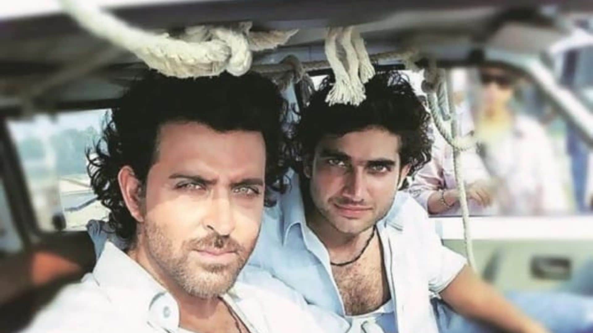 Actors who uses Body Double For Action Stunts Hrithik Roshan Salman Abhishek Bachchan shahrukh akshay kumar