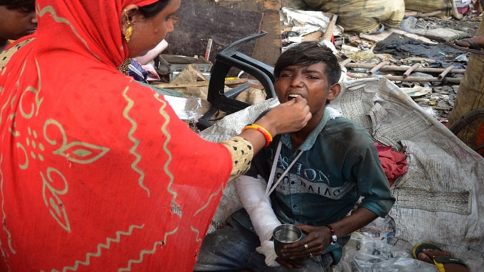 Four people died in a road accident in Delhi Seemapuri