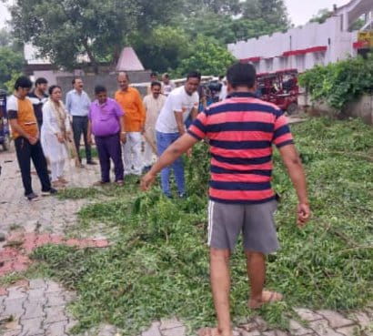 Cleanliness drive in the bodies of the district