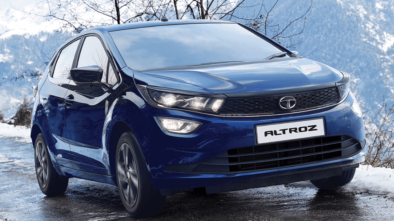 Tata Motors introduces two new variants on tata altroz variants and features tata altroz variants with sunroof