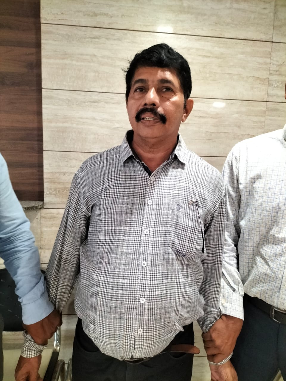 MP News: Electricity department officer arrested for taking bribe of 40 thousand rupees