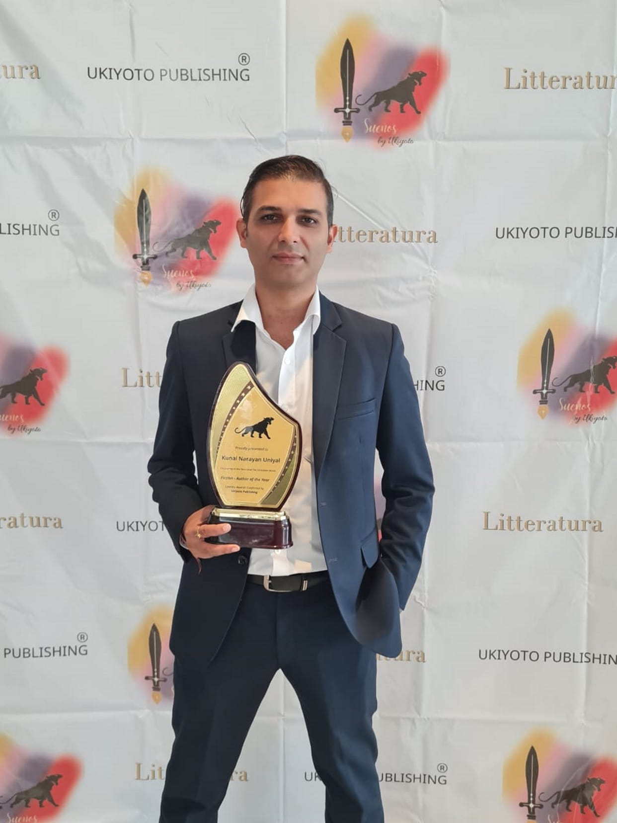 Dehradun Captain Kunal Uniyal received the International Literary Award Uttarakhand news in hindi