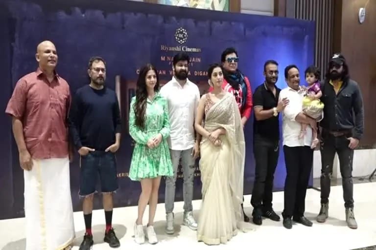 South Film Mahal Cast and Crew is in Indore for shooting star cast like Poha jalebi