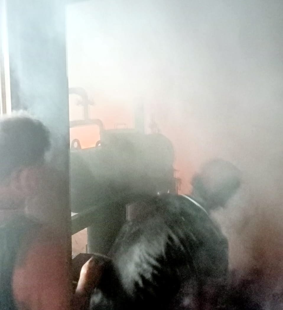 Fire broke out in Mentha businessman's building, people controlled it by showing wisdom