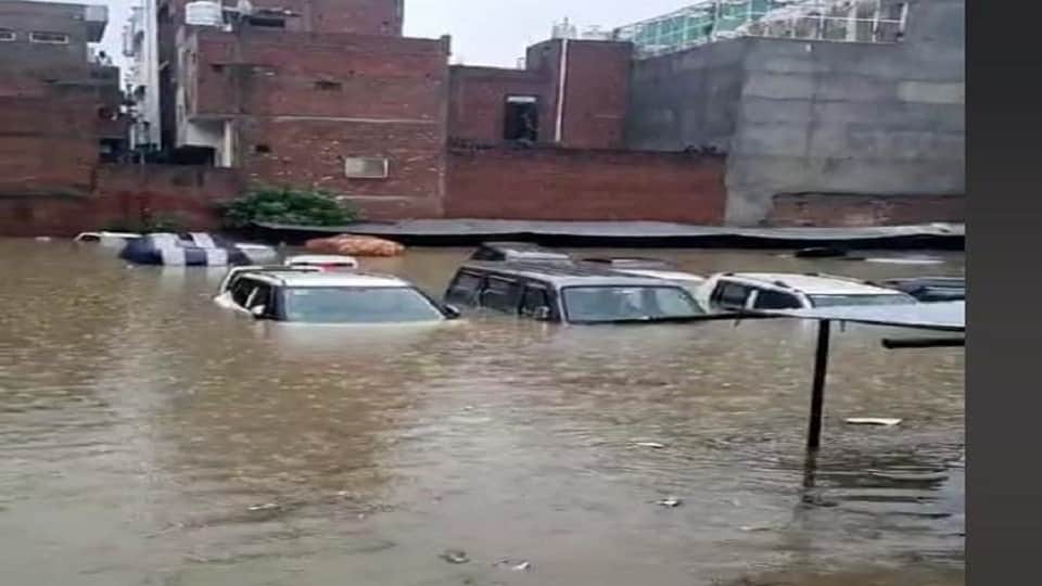 Three Died Due To House Collapse During Heavy Rain and Lightning temple got damaged In Firozabad