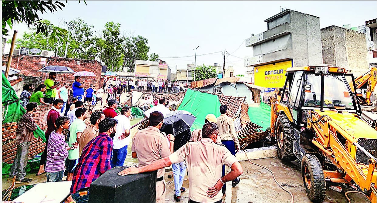 Gangster Neeraj Poonia's five star farm house demolished