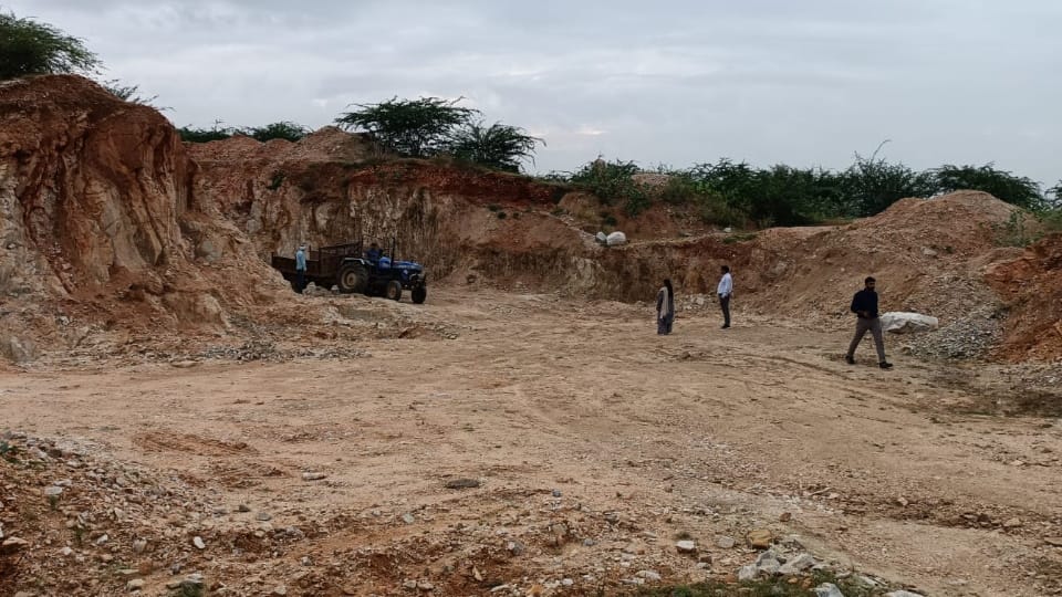 Narnaul District Task Force Committee team raided in Danacholi area and Bayal of Nizampur