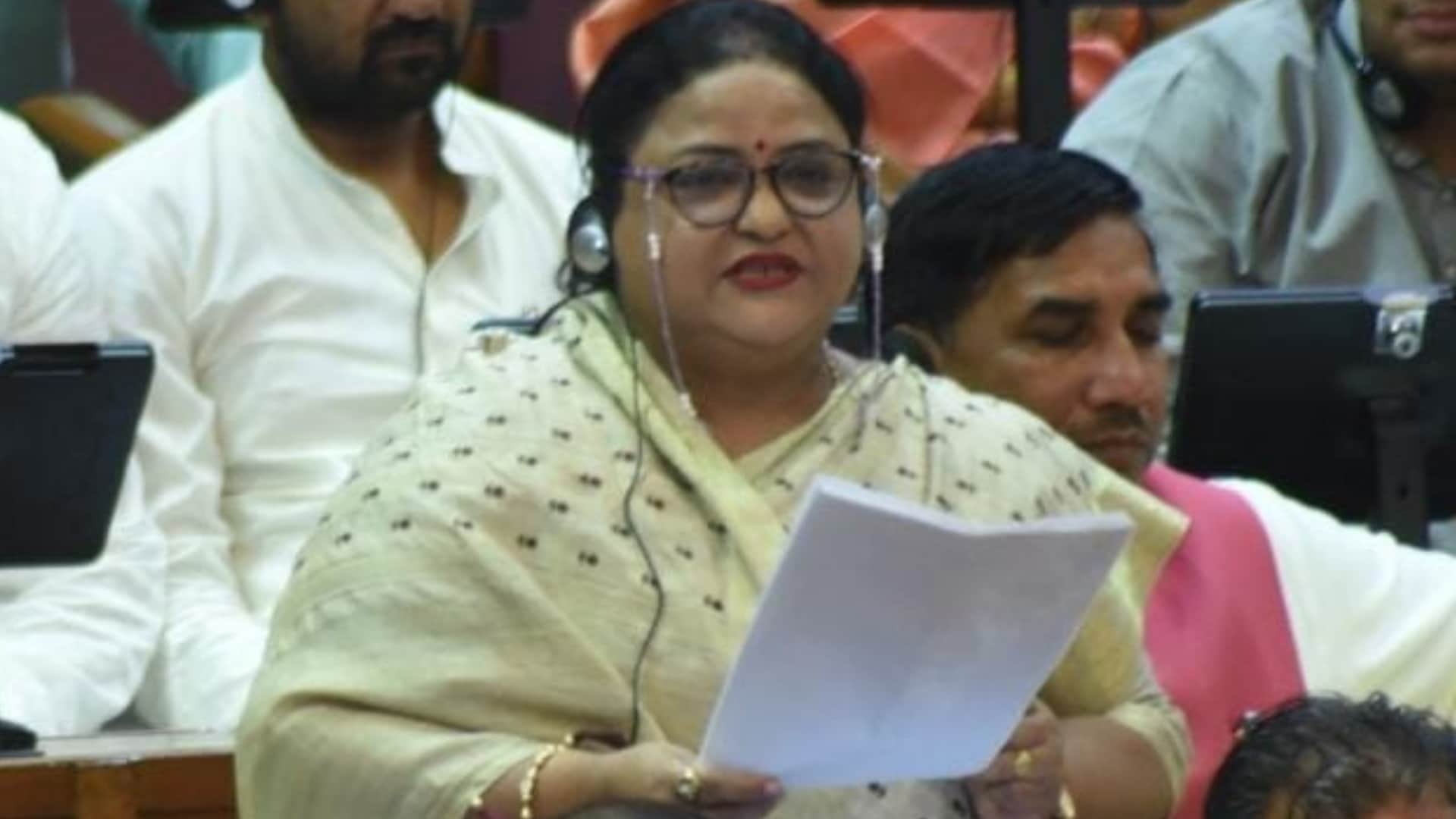 Satish Mahana said, women should ensure their own participation from next session