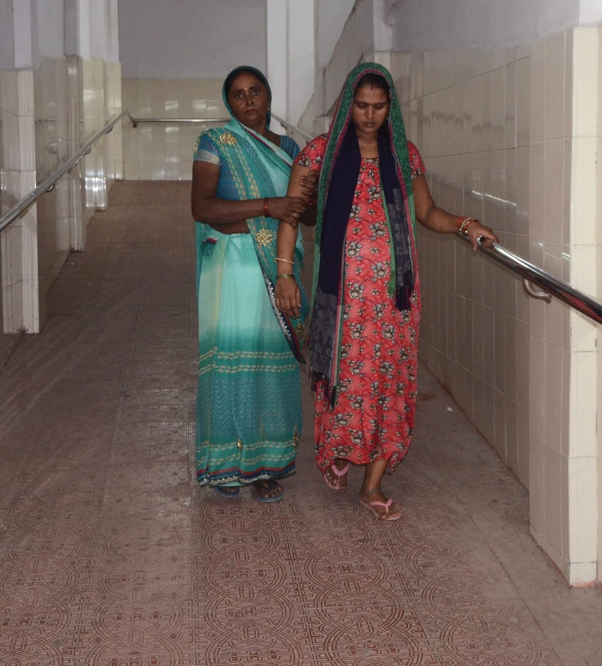 Maternity wing lift deteriorated condition of pregnant women
