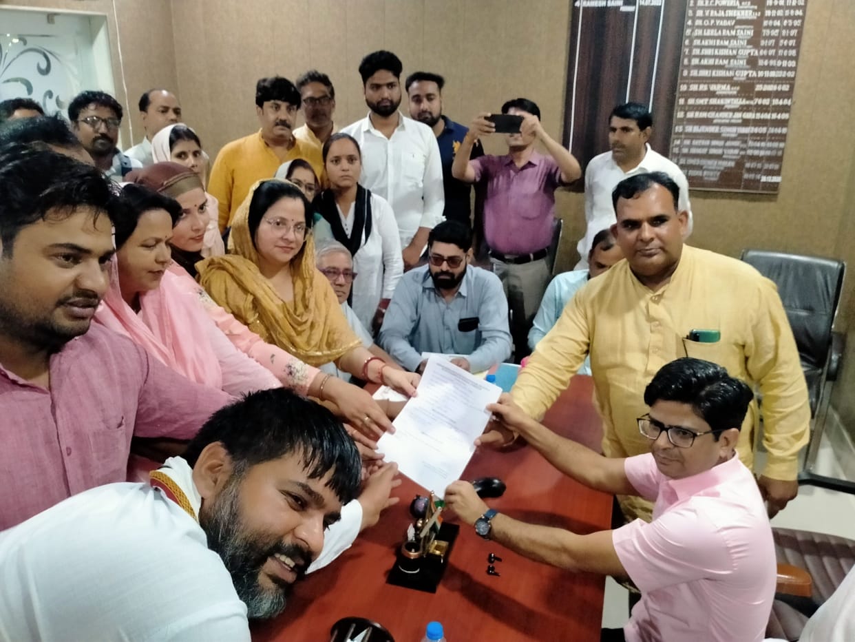 Manju Kaushik became the deputy head of the municipality unopposed