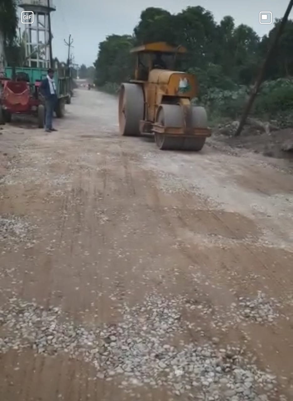 Construction of broken railway road started