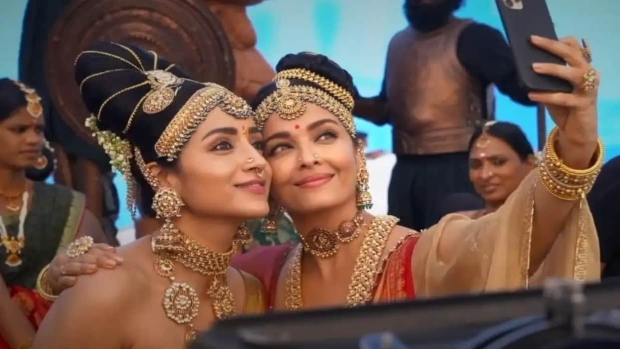 Ponniyin Selvan 1 Mani ratnam Asked Aishwarya Rai bachchan Trisha not to be friends as the script demanded