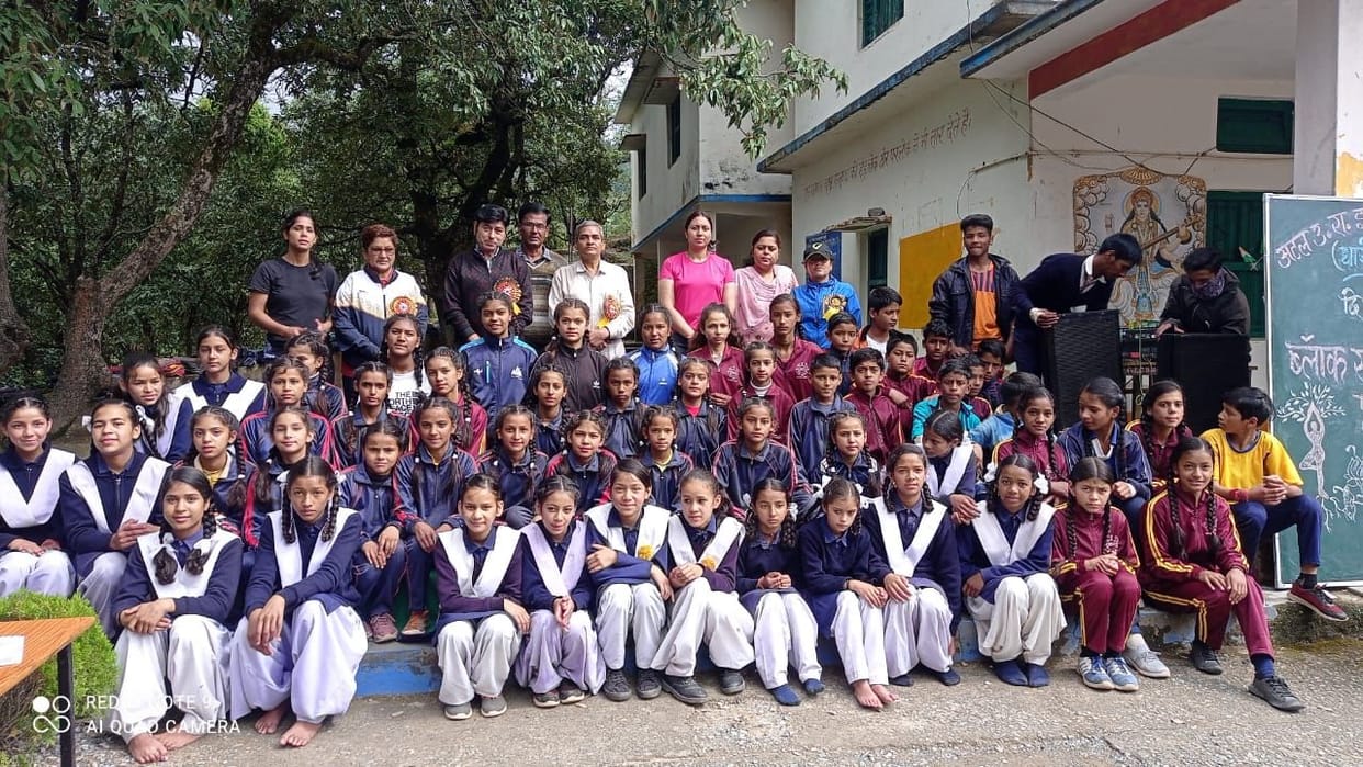 Sunderkhal Inter College tops in Yoga