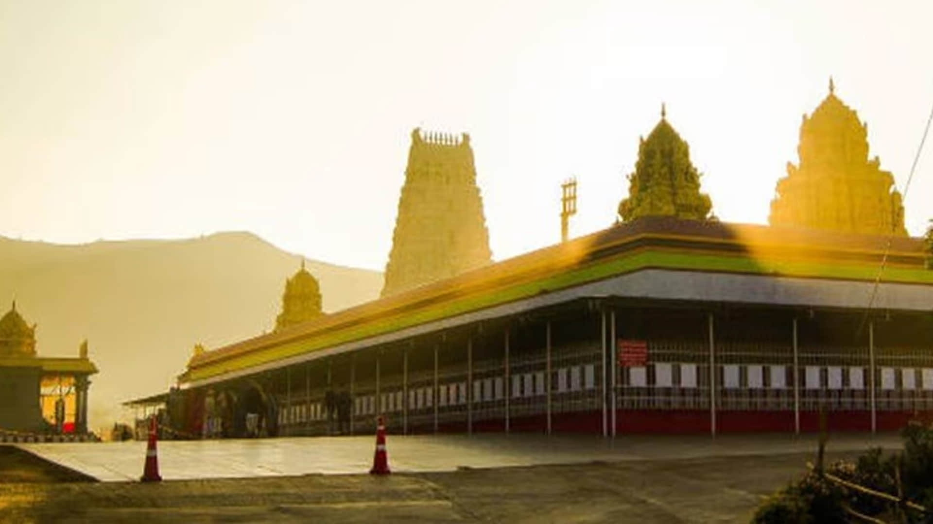 muslim couple donated rs 1 2 crore to Tirupati Balaji Temple