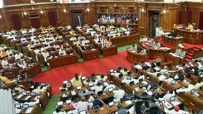 यूपी विधानसभा का एक दृश्य।