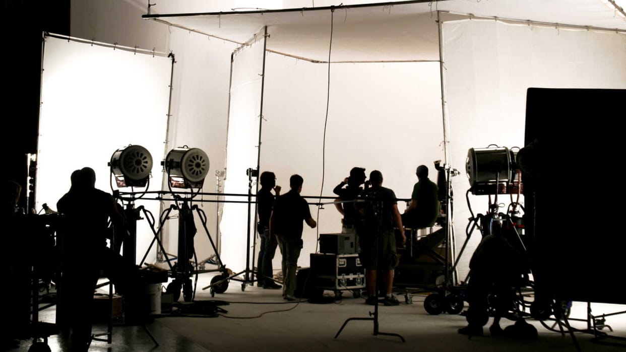 world cinema history, sri lanka cinema history and its significance