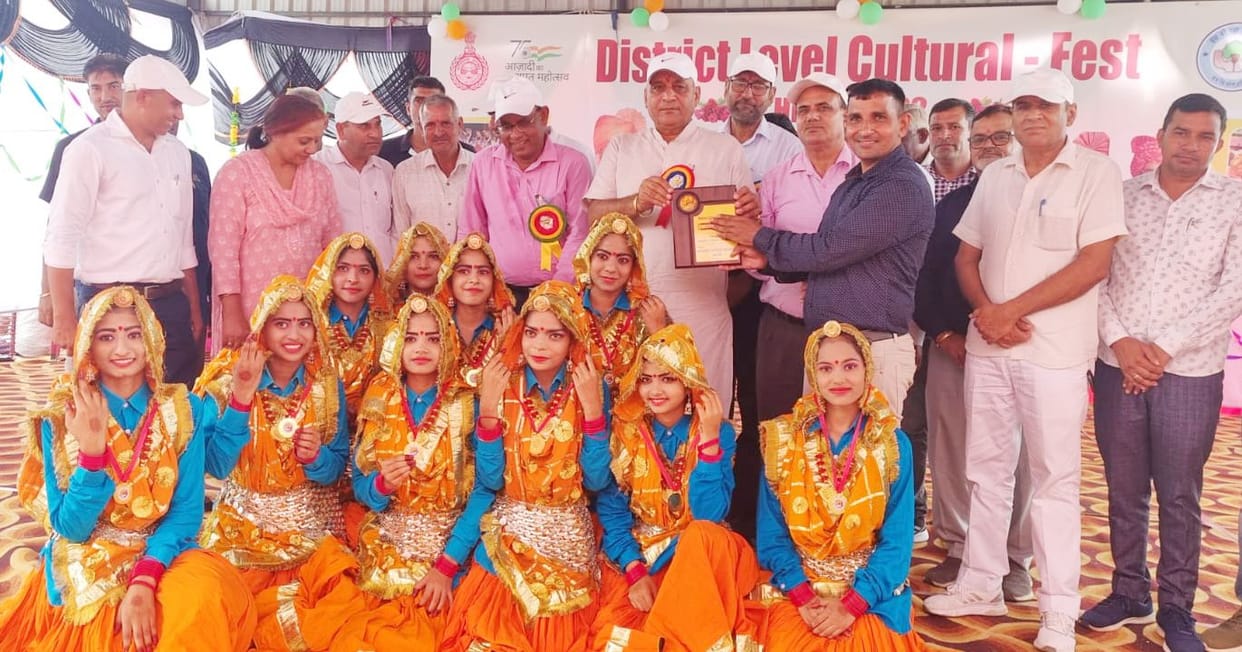 Narnaund's Government Model Culture School won the overall trophy