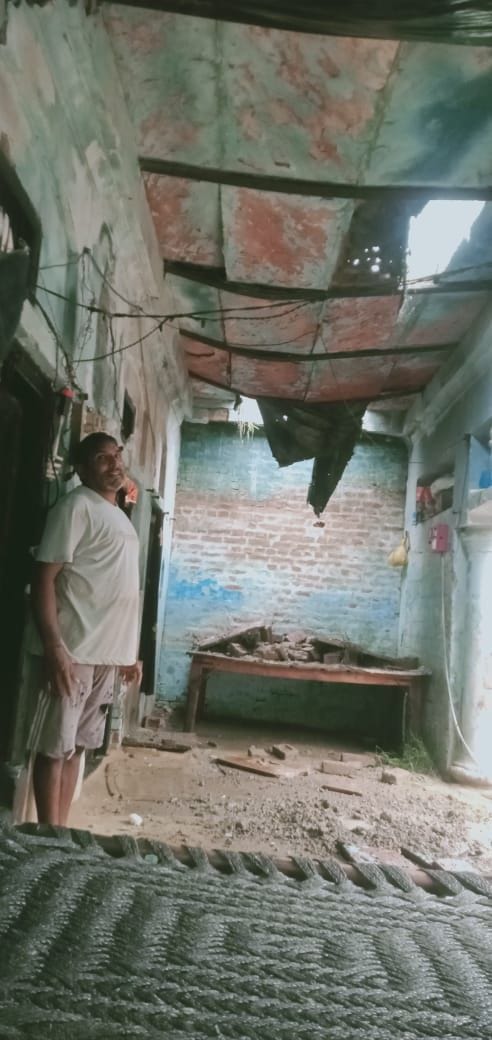 The houses of many people collapsed in the rain