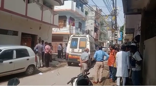 Dead body of Income Tax officer found in Kanpur's house, relatives are keeping dead bodies in fear of coma