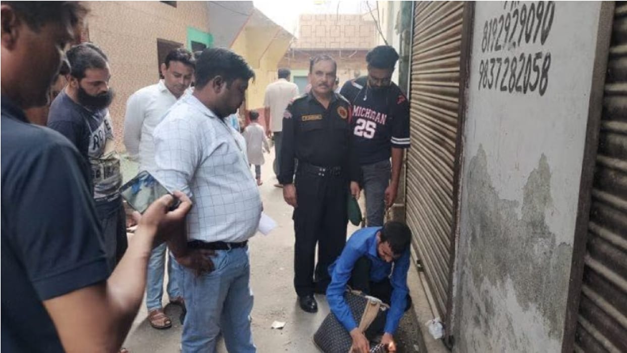 Four godowns and eight shops sealed for non-payment of tax