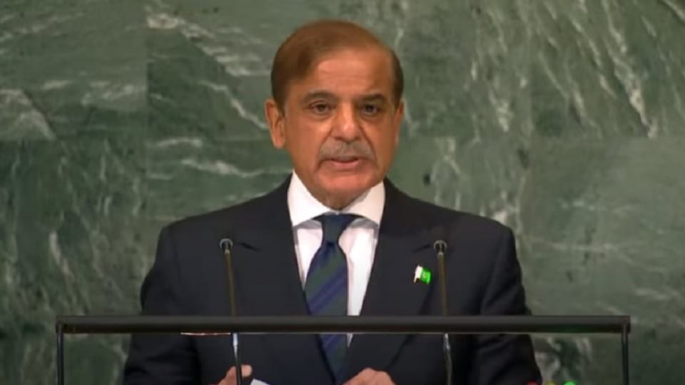 Corona: Pakistan PM Shehbaz Sharif tested Covid-19 positive News in Hindi