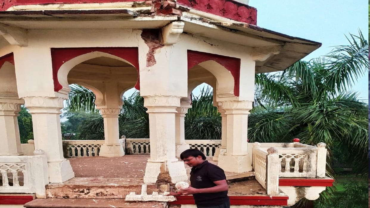 Roads and localities submerged due to heavy rain, lightning struck hostel and mosque