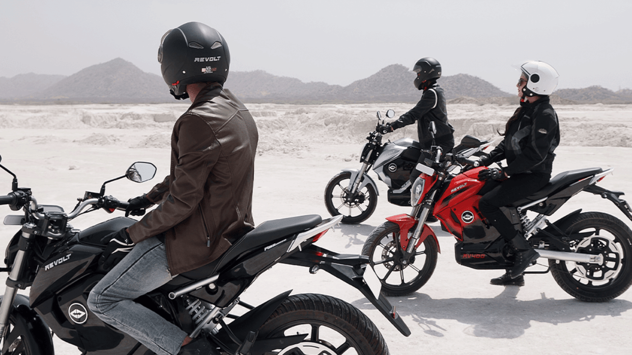 Buying A Revolt 400 Electric bike Is good for you or not? Know Full Details with Features Price and Range