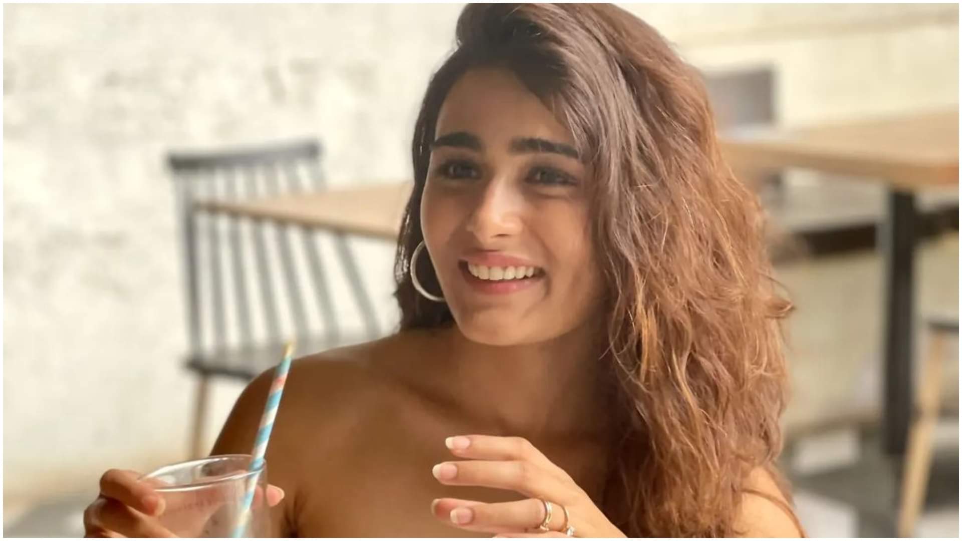 Shalini Pandey Birthday know interesting facts about Vijay devarkonda and ranveer singh heroine career