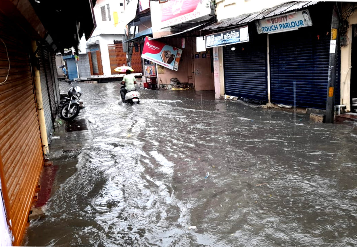 Metropolis submerged due to continuous rain for two days
