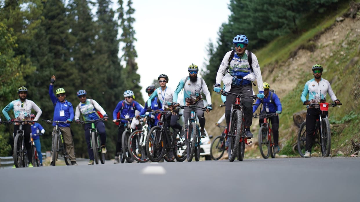 Cyclists from India and Nepal will cover a distance of 300 km in three days Kashmir