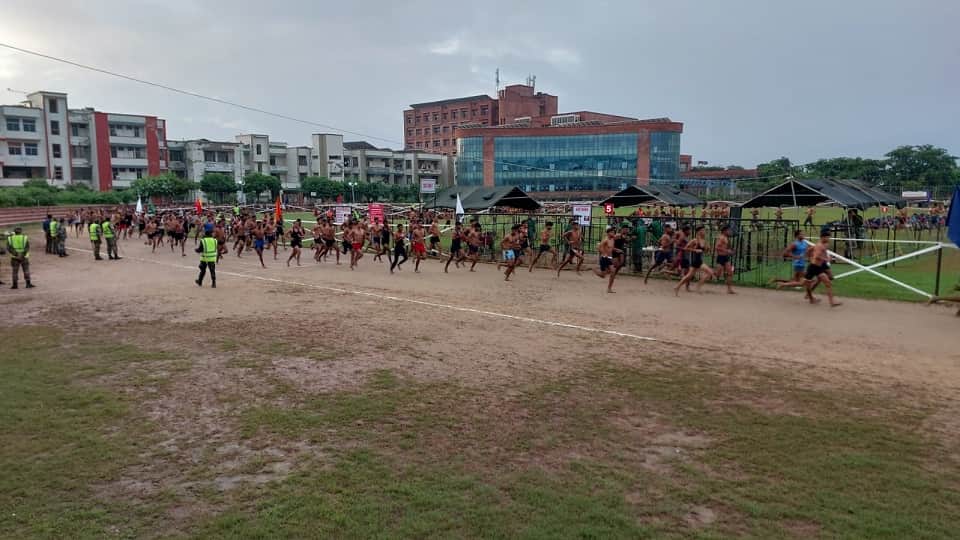 Army Recruitment In Agra 6550 Youths Ran on the fifth day Agniveer Army Rally 2022