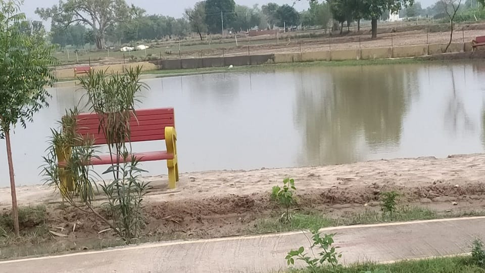 lakes built in 70 villages were filled with rain water in agra
