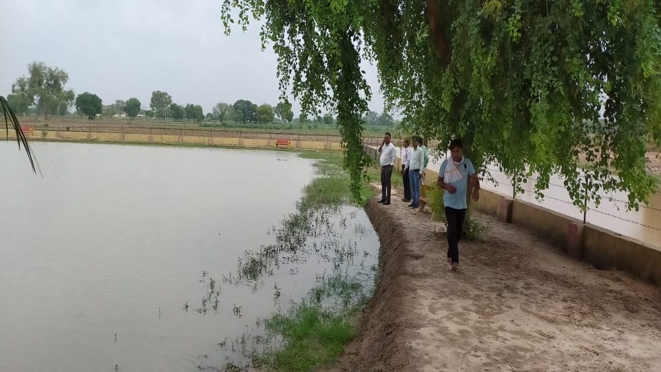 lakes built in 70 villages were filled with rain water in agra