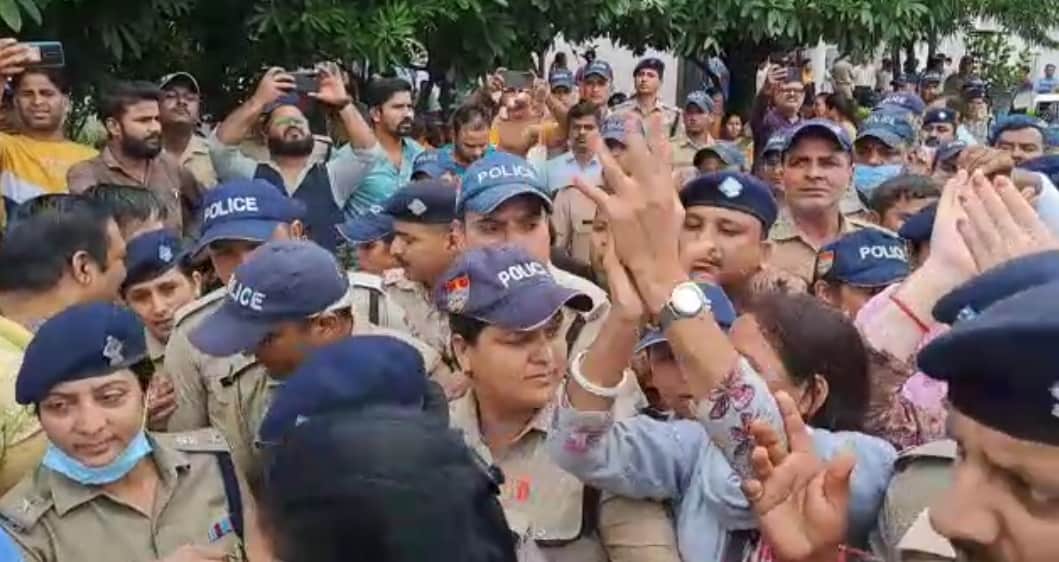 Ankita Murder Case postmortem conducted in AIIMS Rishikesh funeral in srinagar Uttarakhand news in hindi