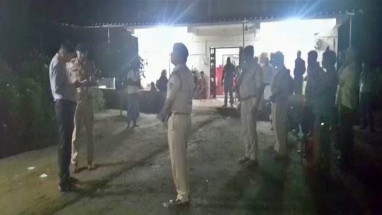 Unknown people killed woman in Umaria 80 year old man crushed to death by stone in Chhindwara