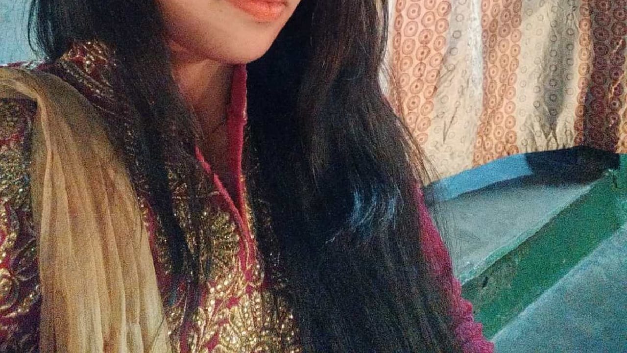 doctor misdeed girl on pretext of getting job in Greater Faridabad News in hindi