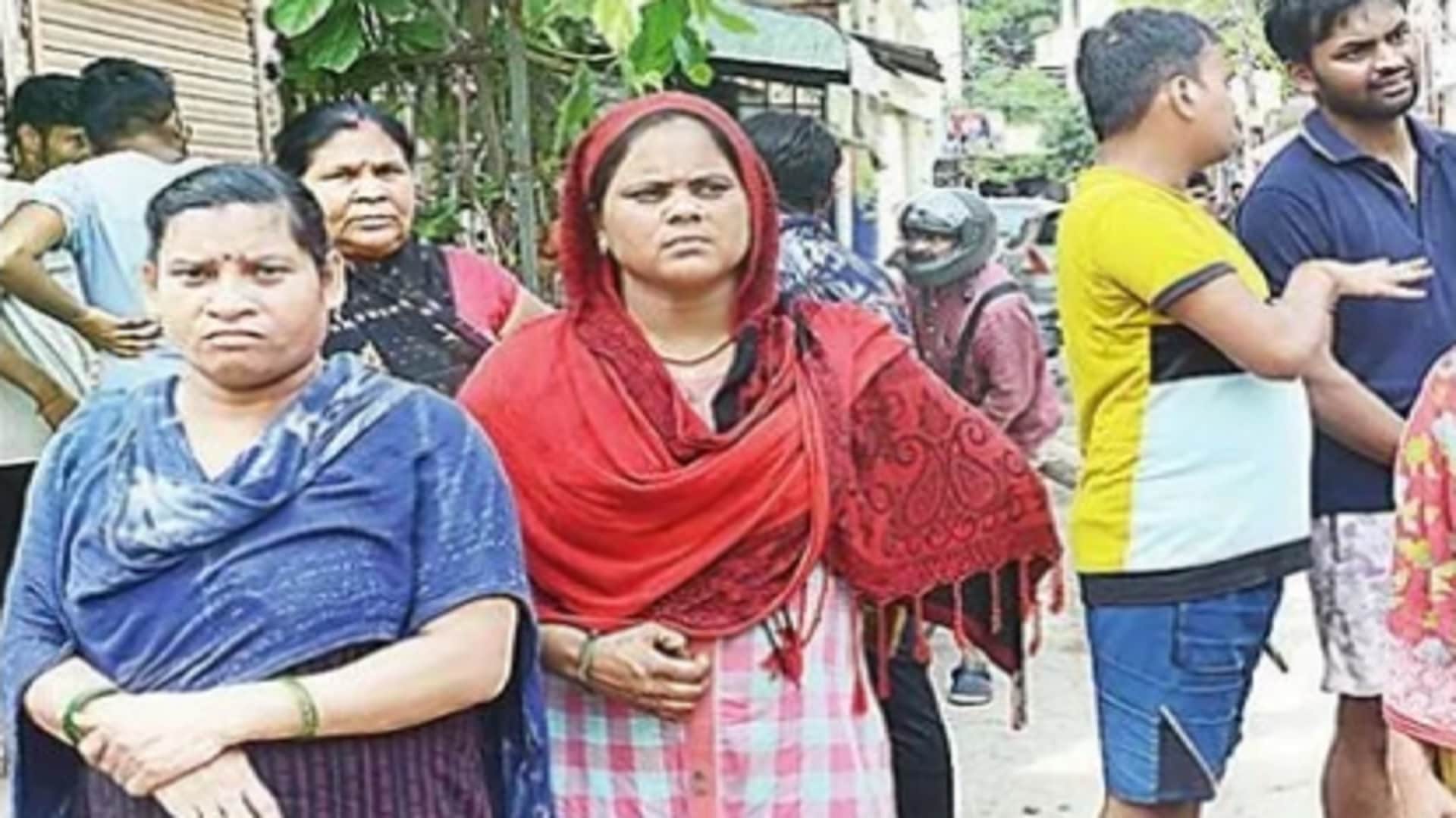 case of dead body of income tax officer, Action on those who recovered lakhs by treating the dead