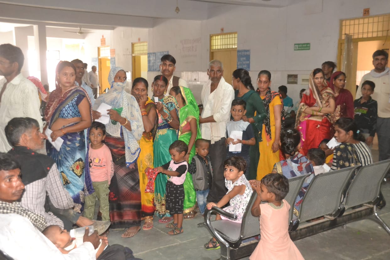 Kanpur Dehat: Fever and skin patients are increasing in hospitals due to fluctuating temperature