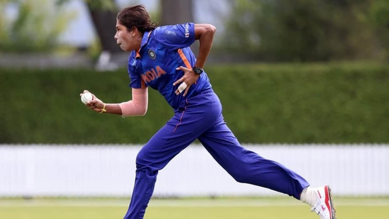 Jhulan Goswami life story how she became cricketer local train 1997 womens World Cup final changed life