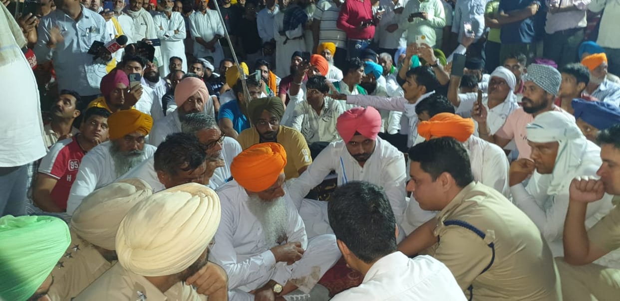 Five talks failed, farmers stuck on the highway till late night, Kurukshetra