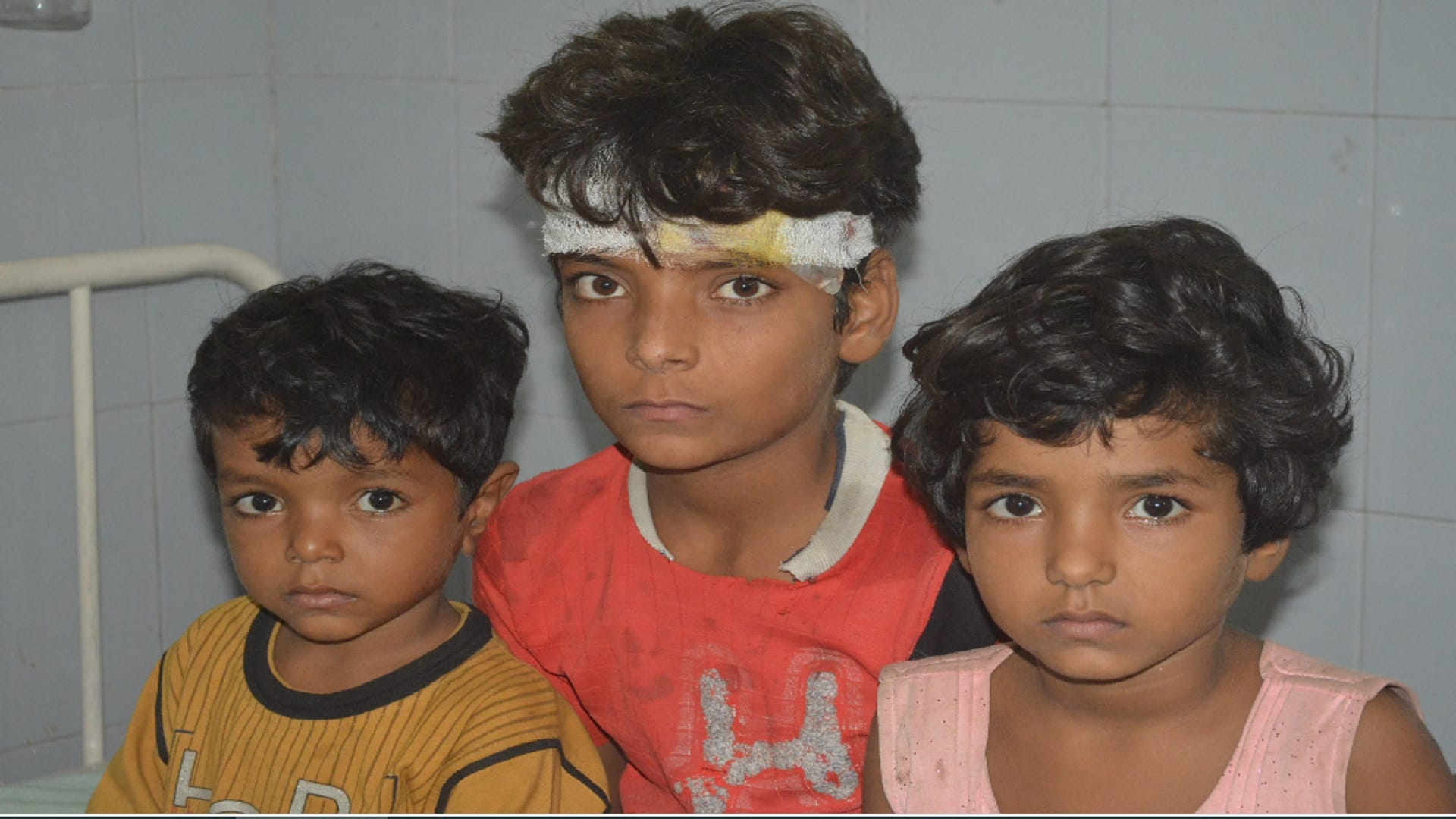 Muzaffarnagar: family members was tormented for 45 minutes and two children died after roof of house collapsed