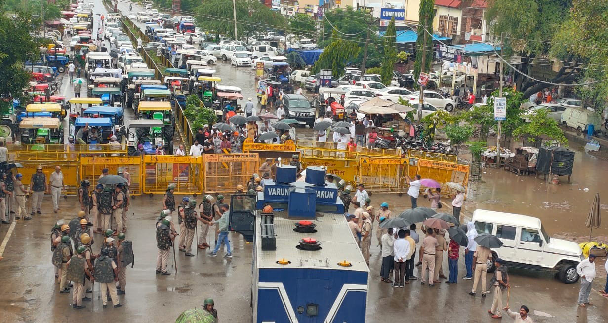 Farmers upset due to non-start of paddy procurement, jammed NH-44, buried tents, Kurukshetra