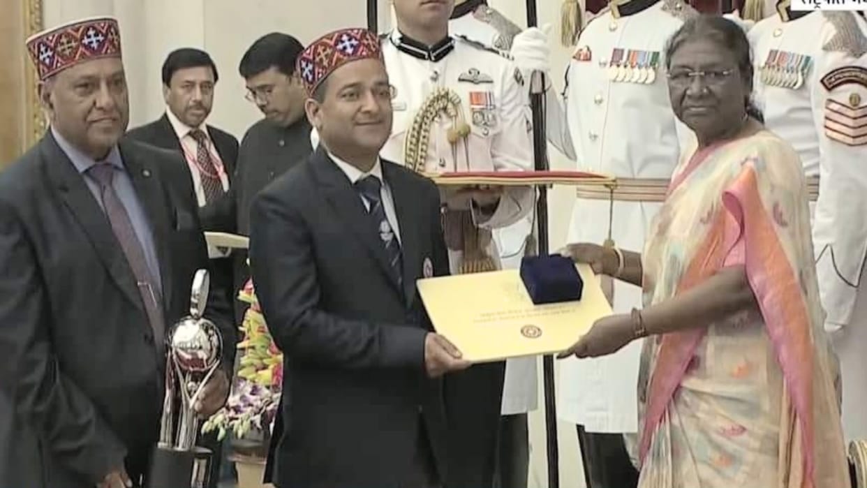 president draupadi murmu honored Dharam chand thakur