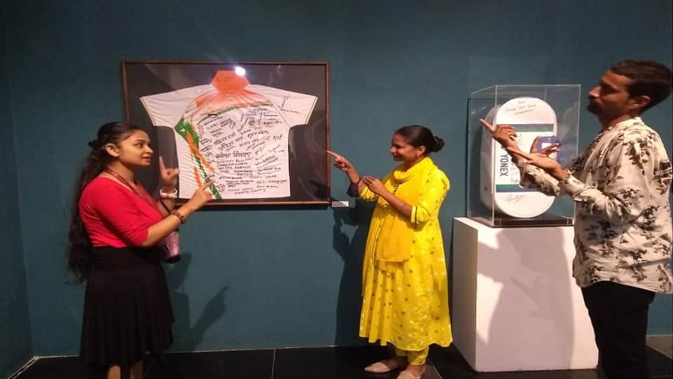 Kangana Ranaut Bids For Ram Janmabhoomi Mitti At PM Modi Memento Auction