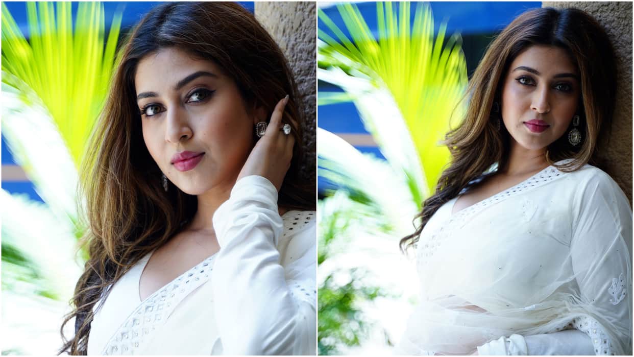 Hindutva actress Sonarika Bhadoria take a dig at the trolls says should I do Mujra if  played Anarkali role