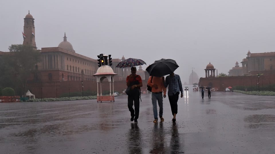 Delhi NCR air improved due to rain Ghaziabad was the cleanest with 26 AQI